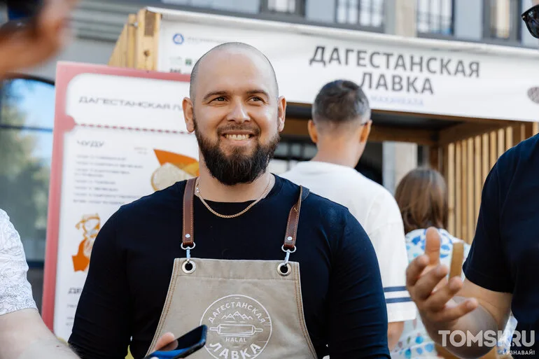 «Кулинарные панки» из Калуги, чуду из Дагестана и томская лосятина: чем удивляет фестиваль «Вкусы родной страны»