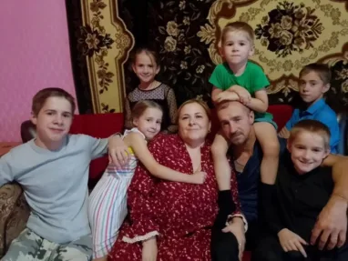 14 детей, хозяйство и жизнь при храме: томичка получила звание «Мать-героиня»