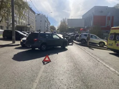 Водитель мотоцикла попал в больницу после ДТП с внедорожником в Томске