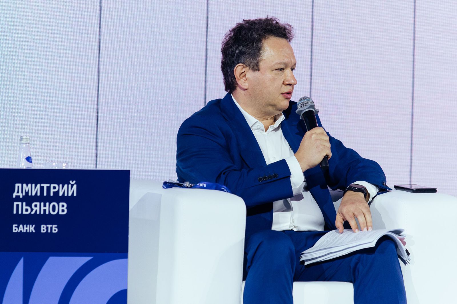 В ВТБ оценили влияние искусственного интеллекта на будущее офисов