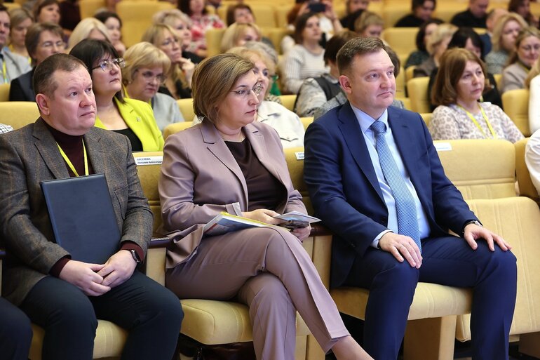 Владимир Мазур открыл в Томске первые Всероссийские педагогические чтения