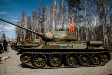 Открыта запись на бесплатные экскурсии «Оружие Победы» в Лагерном саду