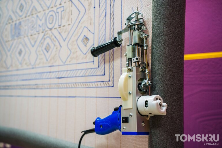 «Это что-то новое и необычное» — почему в Томске растет интерес к мастер-классам по созданию ковров